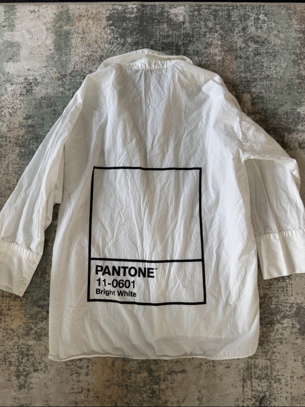 Zara White Pantone Logo Casual Button-Down Shirt